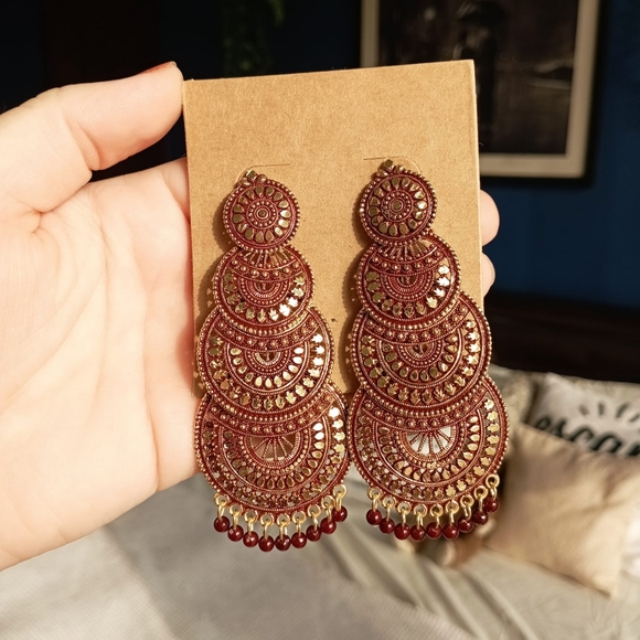 ✨FREE WITH PURCHASE✨  Ethnic Maroon Chandelier Earrings - Picture 4 of 5
